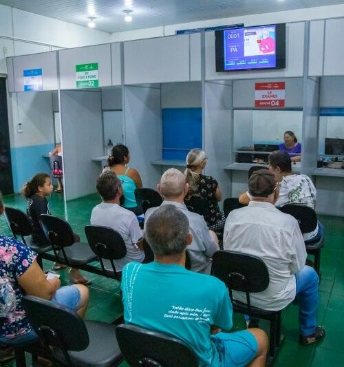 Buscando melhorar os atendimentos à população, CAS conta com novos investimentos em mobiliário e Placas de Identificação