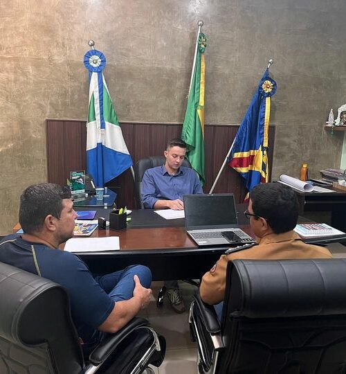 Prefeito Lucas discute ampliação do Projeto Bombeiros do Amanhã em Rio Brilhante. Saiba mais.