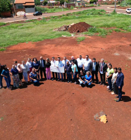 Câmara Municipal realiza entrega de cheque no valor de R$ 3.554.574,43 para construção de creche em Maracaju.