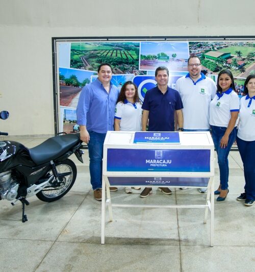 Prefeitura de Maracaju realiza o sorteio do IPTU 2022 e entrega 12 ônibus novos para a frota escolar.