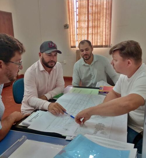 Presidente da Câmara e Superintendência de Habitação tratam sobre documentação de loteamentos em Rio Brilhante.