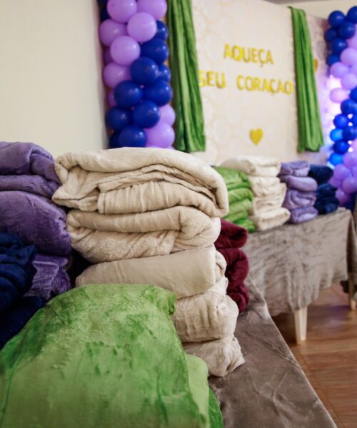 Prefeitura de Maracaju inicia entrega de cobertores da Campanha de inverno 2023.