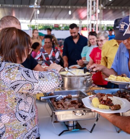 27º Festa da Linguiça bate recordes, recebe mais de 40 mil pessoas e comercializa 8 toneladas da tradicional iguaria.