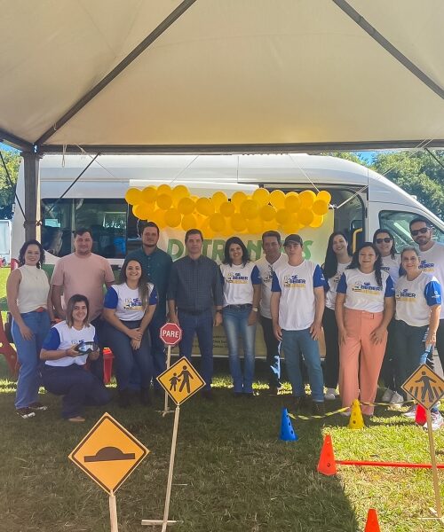 Em parceria com Detran/MS, GEMUTRAN dá o pontapé na Campanha Maio Amarelo apresentando óculos simuladores de embriaguez na Festa da Linguiça.