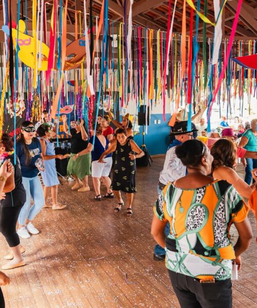 Prefeitura de Jardim leva diversão e alegria do carnaval para nossa melhor idade do Conviver