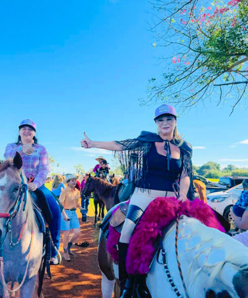 Prefeitura de Sidrolândia celebra a 3ª edição da Cavalgada Especialmente Mulher.