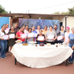 Instituto Pequeno Cidadão capacita 20 famílias com curso de produção de bolos em Maracaju