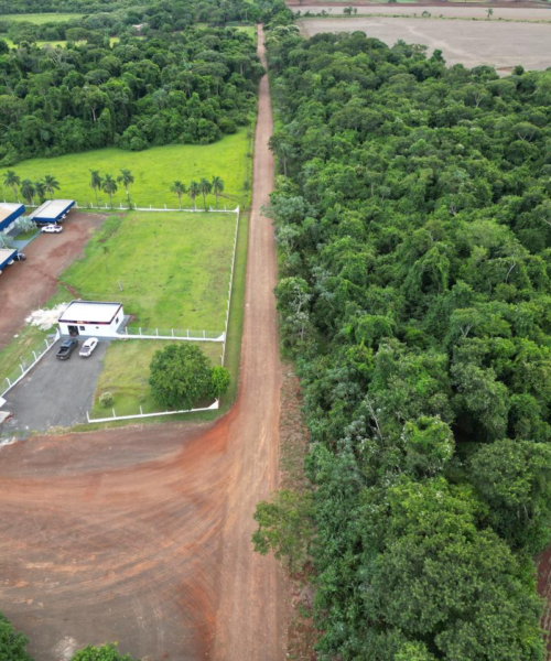 Vereador Robert ressalta a luta pelo asfaltamento de estrada, para impulsionar empregos e exportações de carne em Maracaju.