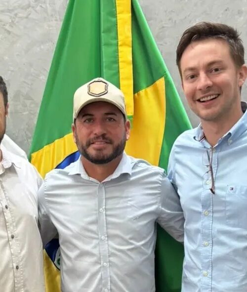 Vereador PC se reúne com prefeito Lucas e vice Dr. Leonardo para tratar de investimentos importantes em saúde, educação e turismo