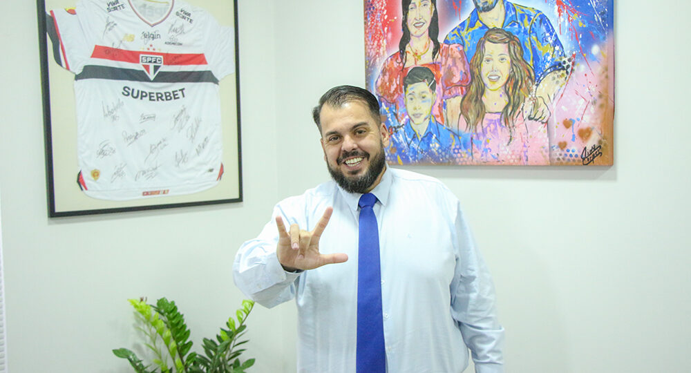 Vereador Robert Ziemann cobra cumprimento da Lei que institui Centro de Intérpretes de Libras em Maracaju