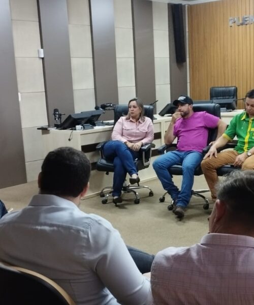Vereadores se reúnem com membros do Executivo para discutir projetos em elaboração