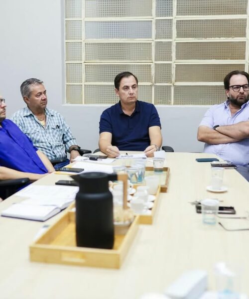 Prefeito Guga se reúne com vereadores e vice-prefeito Thiago para definir prioridades de investimento em Jardim