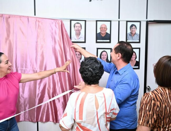 Prefeito Guga e vereadores prestigiam a inauguração da Galeria de Secretários Municipais de Jardim