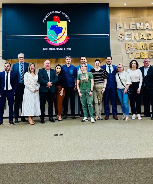 Vereador Rodrigo Laboissier preside 15ª Sessão Ordinária marcada por debates relevantes e homenagens