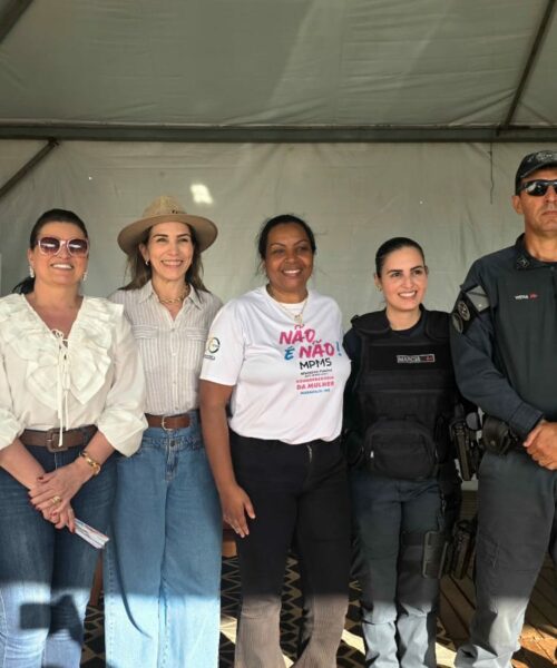 Vozes femininas ecoam na Showtec 2025 com ação da Coordenadoria da Mulher.