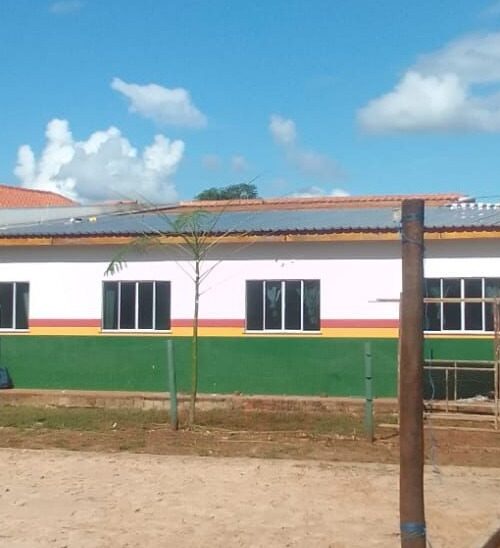 Prefeitura realiza troca do telhado do pavilhão superior da Escola Municipal Leonida La Rosa Balbuena, no Assentamento Jiboia