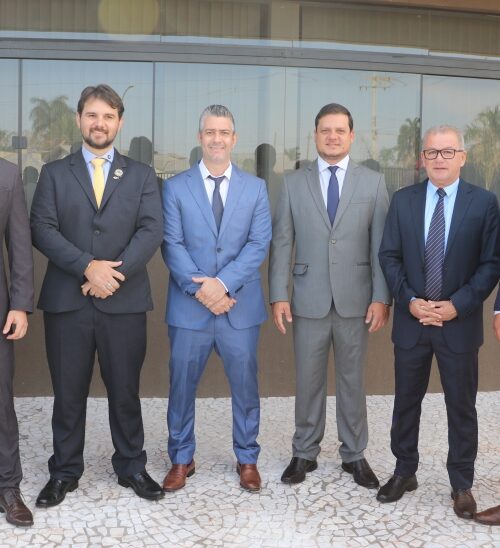 Vereadores de Maracaju marcam presença na inauguração do Novo Fórum