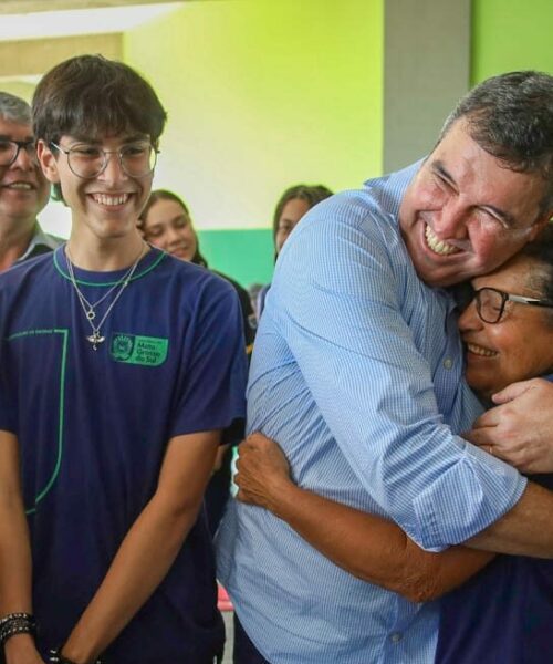Após indicação de Paulo Corrêa, Riedel inaugura reforma da escola HBL em MS