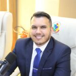 Com Moção de Aplausos e doação de 2 mil Bíblias, Daverson Matos destaca papel do Evangelho em Rio Brilhante