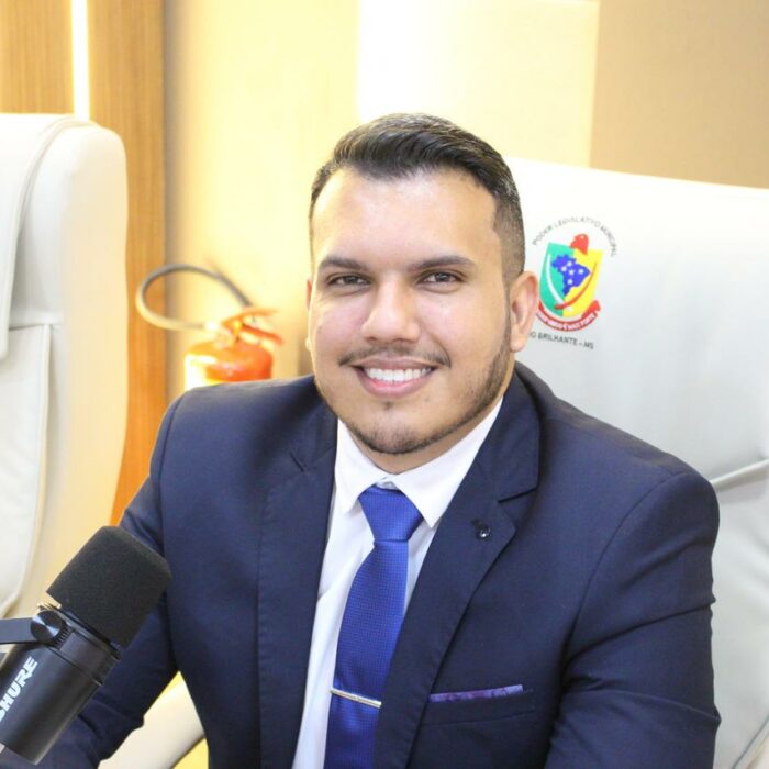 Com Moção de Aplausos e doação de 2 mil Bíblias, Daverson Matos destaca papel do Evangelho em Rio Brilhante