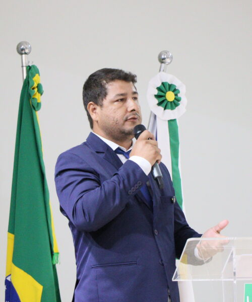 Vereadores Daniel cobra redução da tarifa de esgoto na Vila Juquita e região durante a 42ª sessão ordinária