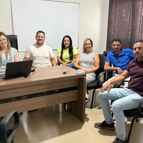 Vereadores se reúnem com secretária de Saúde para discutir avanços e fortalecimento das políticas públicas em Rio Brilhante