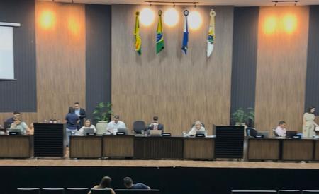 Sessão extraordinária destaca responsabilidade e compromisso do Legislativo com os servidores e o futuro do município