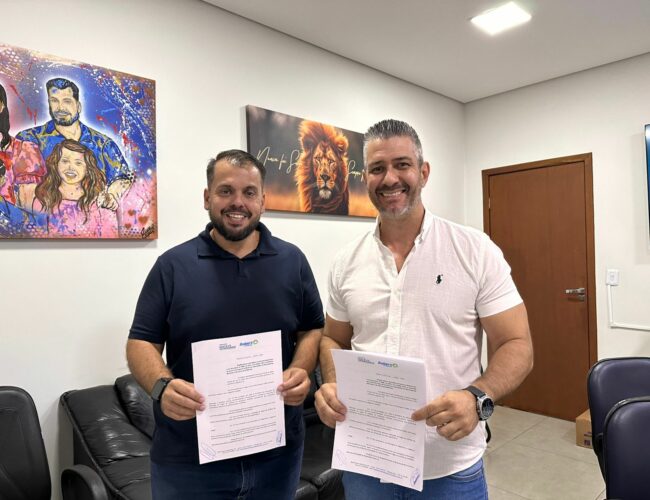 Vereadores protocolam projeto que proíbe venda de fogos com estampido e cria canal anônimo de denúncias em Maracaju