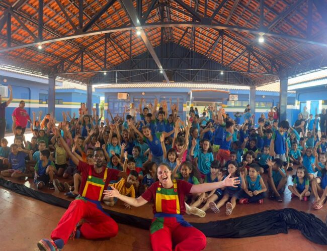 Prefeitura de Maracaju realiza ação educativa em alusão ao Dia Mundial da Água.