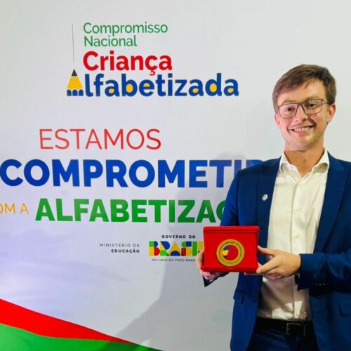 Educação de Rio Brilhante ganha o prêmio Selo Ouro Nacional em Brasília: Um marco de excelência