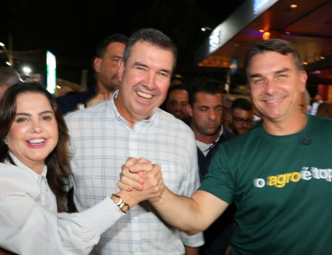 Mara Caseiro prestigia visita de Flávio Bolsonaro e reforça defesa do agro e dos valores da direita em MS