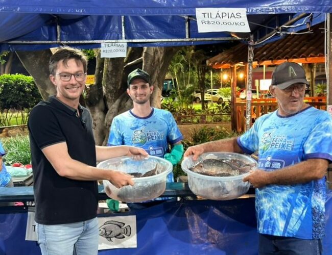 Prefeito Lucas Foroni destaca sucesso da Feira do Peixe com a comercialização de 13 toneladas e quase R$ 450 mil de movimento