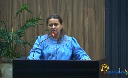 Vereadora Joana Michalski solicita unidade móvel odontológica ao Deputado Geraldo Resende